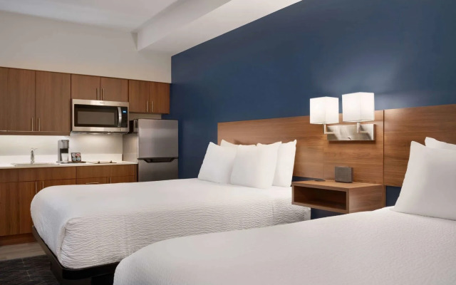 Park Inn by Radisson, Kelowna