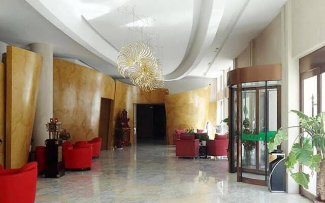 Wutai Mountain Yunlong International Hotel