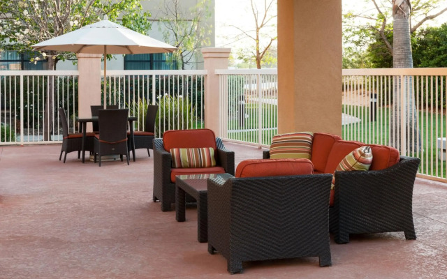 Courtyard by Marriott Santa Clarita Valencia