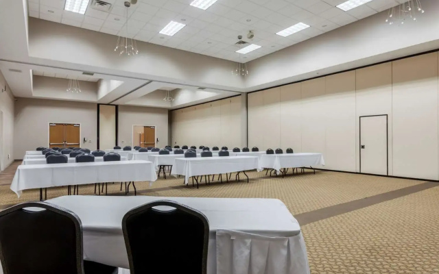 JC Plaza Hotel and Conference Center