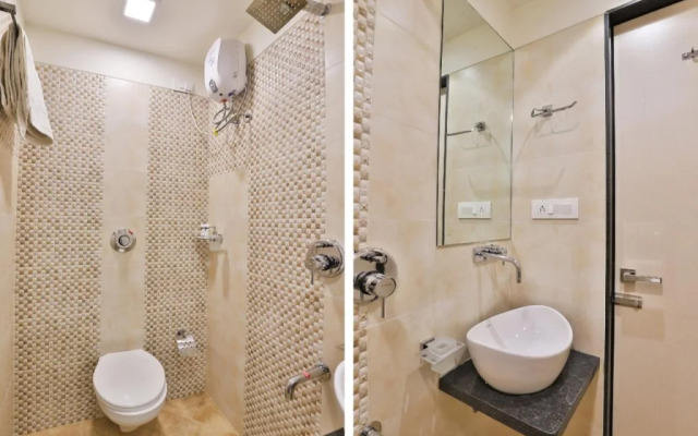 OYO 23289 Hotel Anmol Palace