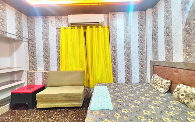 Hotel Hanuman Palace Ayodhya