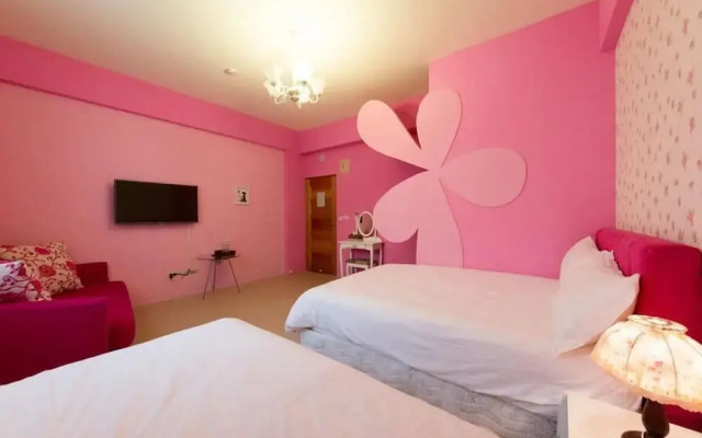 Happiness Color Fun B&B