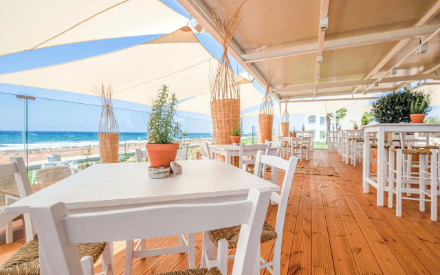 Piere Anne Beach Hotel