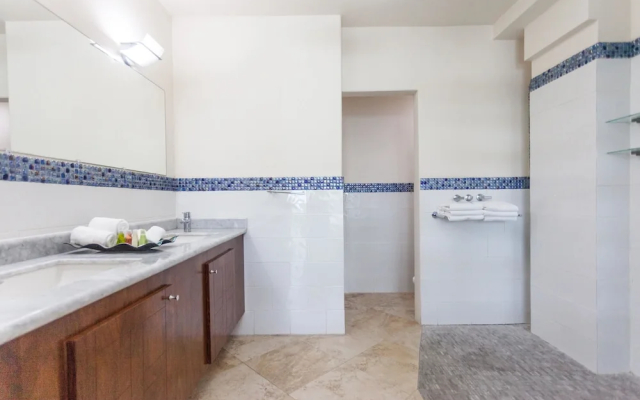 Mimosa Flat by Realty Group