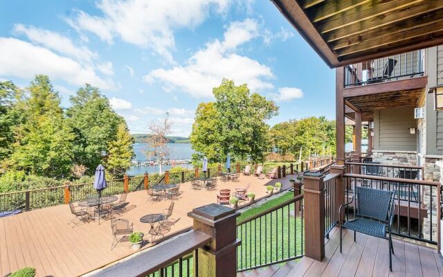 Suites at Silver Tree A123