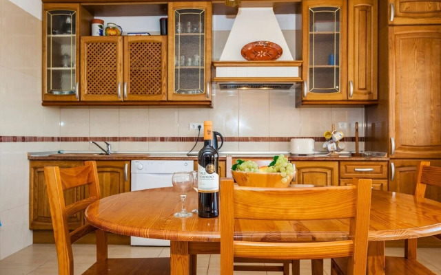 11 Marinha Two Bedroom Apt at Praia do Marinha