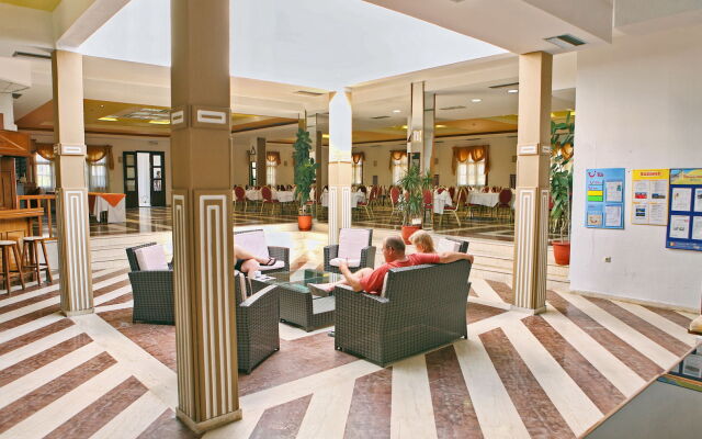Pasiphae Hotel
