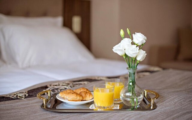 Time Hotel