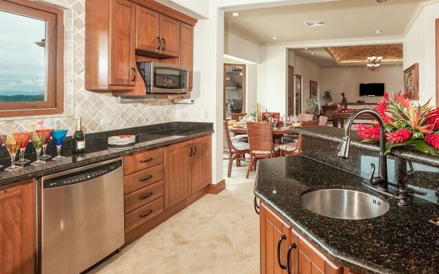 Amazing Ocean View 8 Bedroom Villa