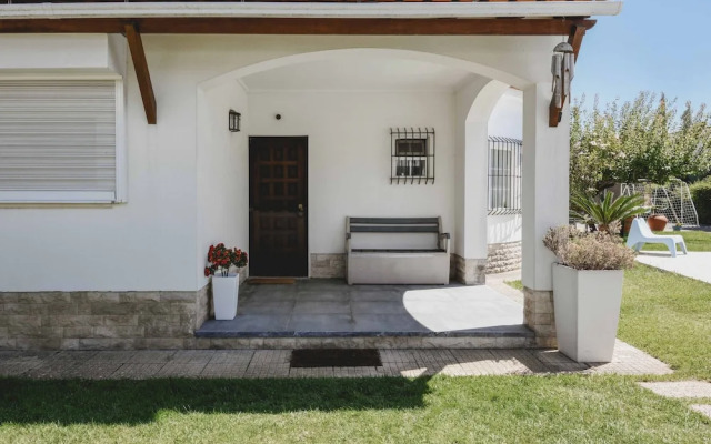 Sesimbra Stylish Villa by Homing