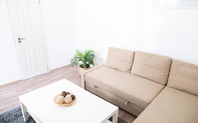 N28 Condo Apartment Next To Andrassy.