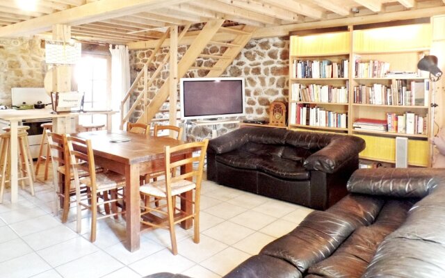 House With 2 Bedrooms in Saint-basile, With Wonderful Mountain View an