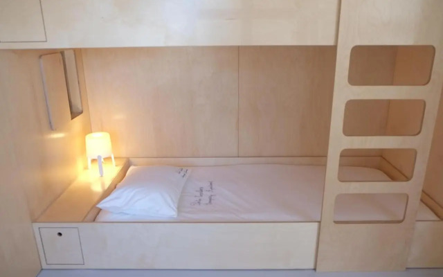 Porto Serralves Designing Apartment