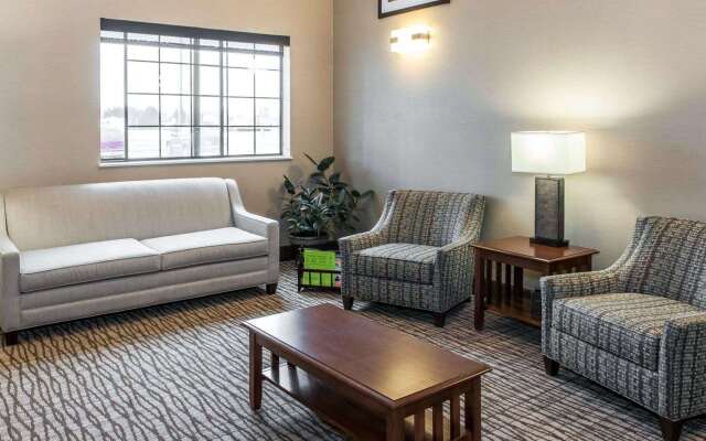 Comfort Inn & Suites Napoleon