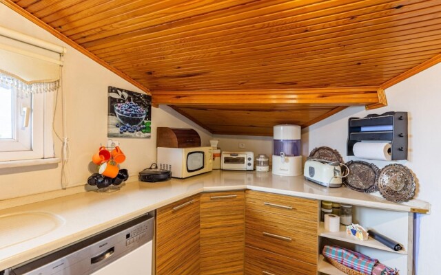 Amazing House With Sea View in Bakirkoy