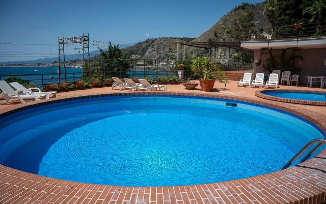 Taormina Mare Apartment