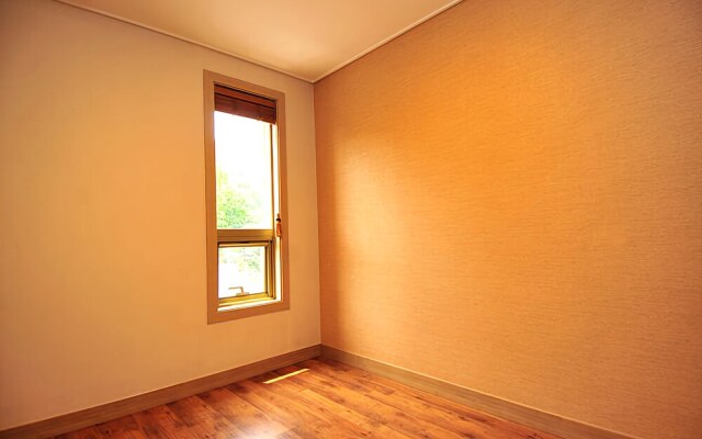 Gapyeong Riverville Pension