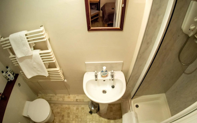 Dene Guest House