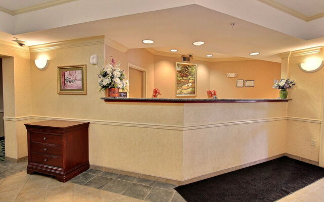 InTown Suites Extended Stay Newport News VA - I-64