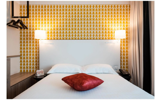 Отель Poseidon Athens