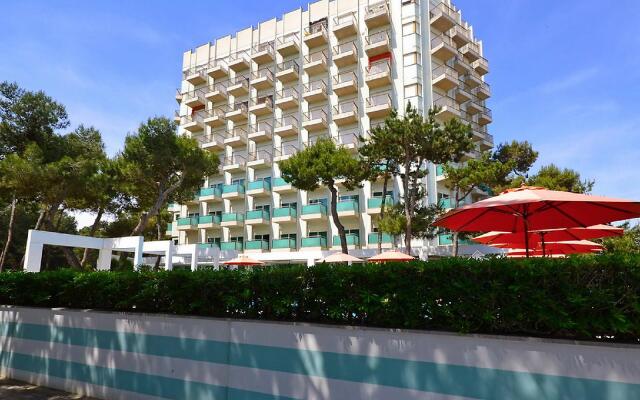 Condominio International - One Bedroom No.4