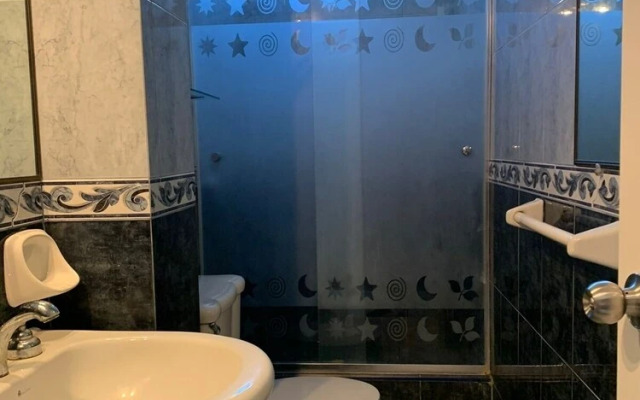 Reef Hostel Manta