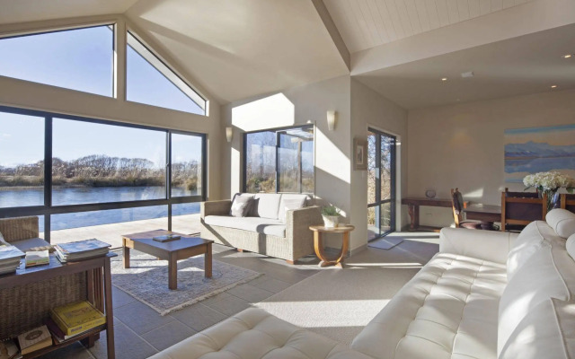 Matuka Luxury Lodge