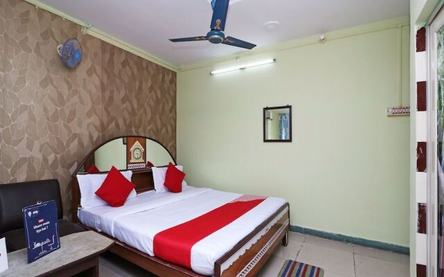 OYO 10470 hollywood hotels and resorts