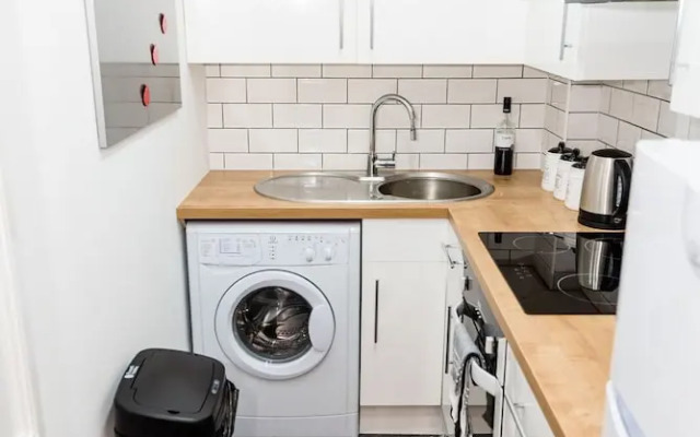 Silver City Apartments, Stylish 2 Bedroom Apartment