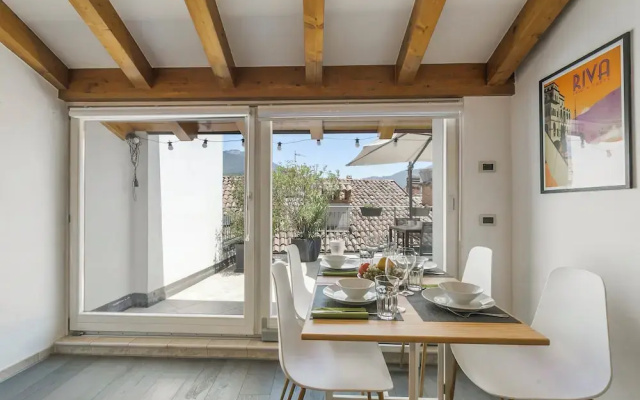 Riva's Rooftop Retreat