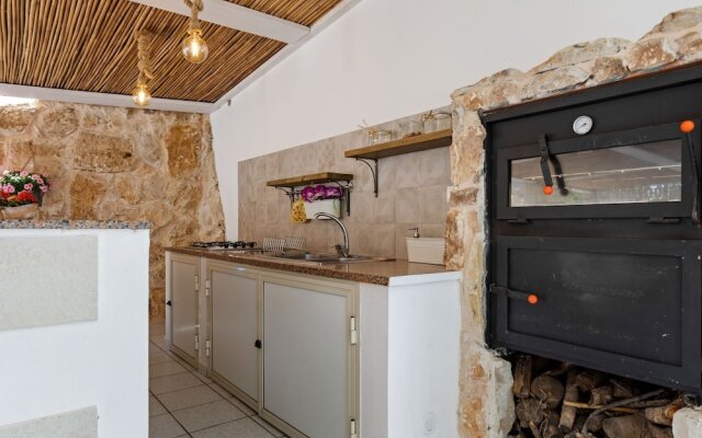 Premium Holiday Home in Santa Maria with Hot Tub