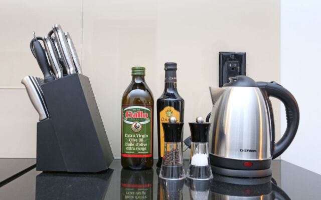 Financial District Suite