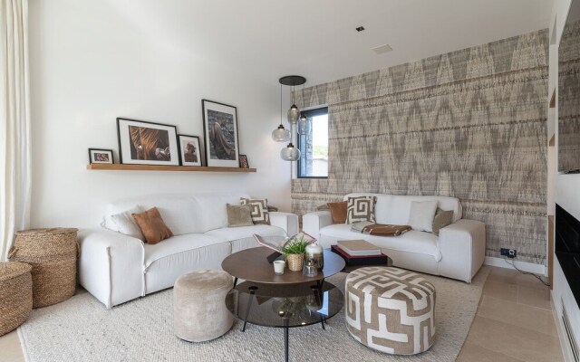 Villa Azalea by The Pearls Collection