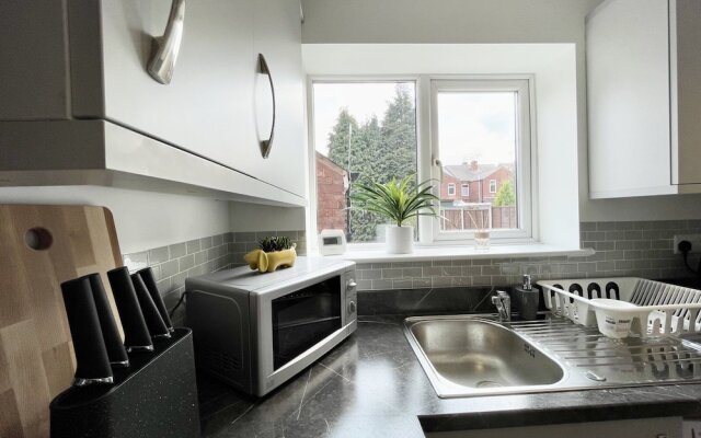 Worksop Newly Refurbished 2-bedroom House