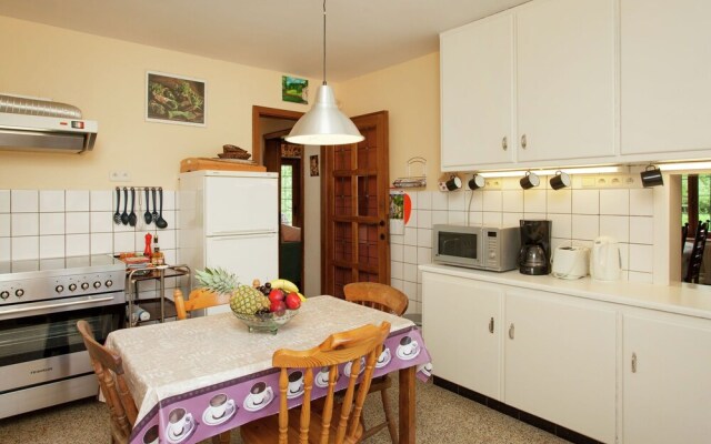 Beautiful Holiday Home With Garden in Belvaux