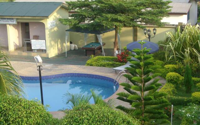 Wadoma Royale Hotel