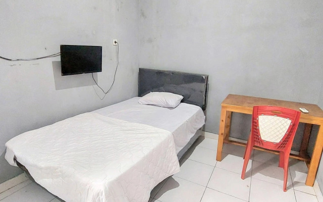 Pondok Gede Dkost Syariah Mitra RedDoorz