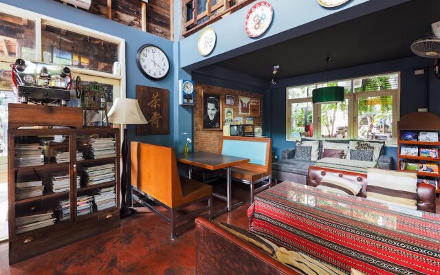 OYO 988 Good Morning Chiang Mai Tropical Inn