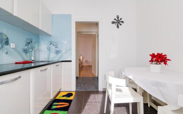 Apartments Ester Victoria