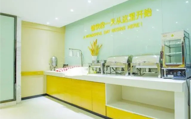 City Comfort Inn Hotel (Fangchenggang Xinggang Avenue)