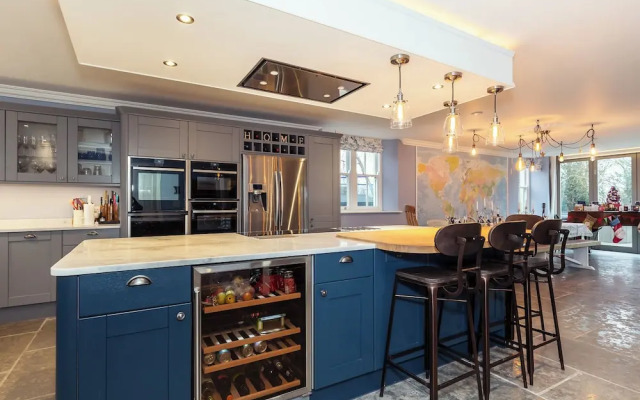 Vallis Oak Villa