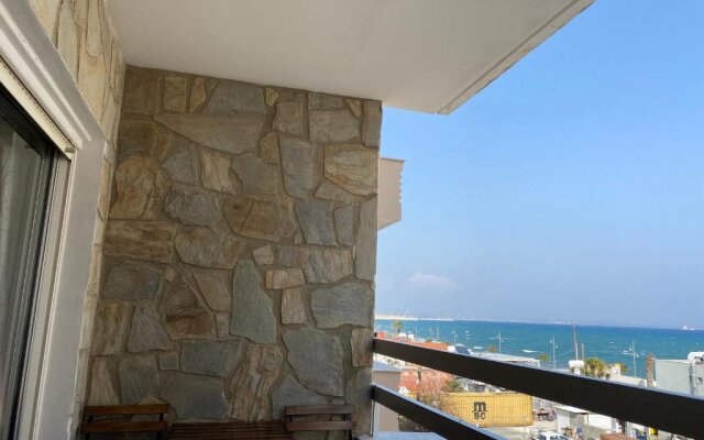 Central, by sea, seaview, renovated 1 bedroom flat