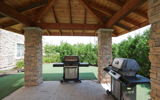 Staybridge Suites Oakville by IHG