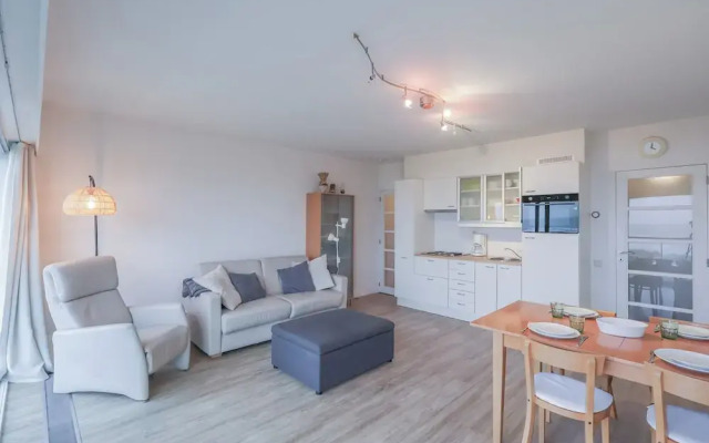 Restful Apartment With Balcony, sea Views