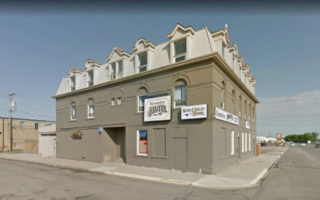 Alexandra Hotel
