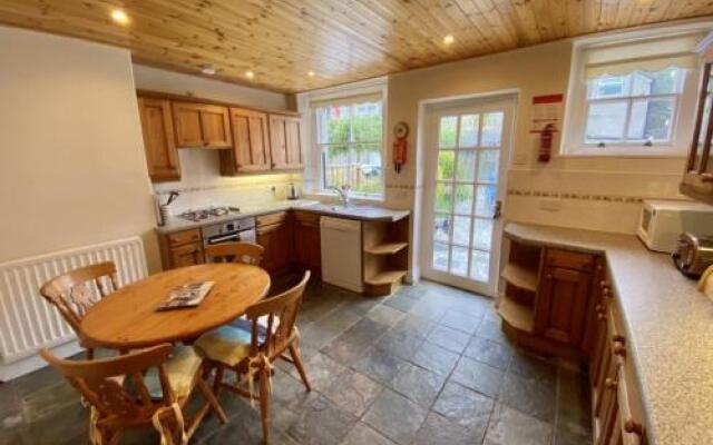 1 Catherine Cottages