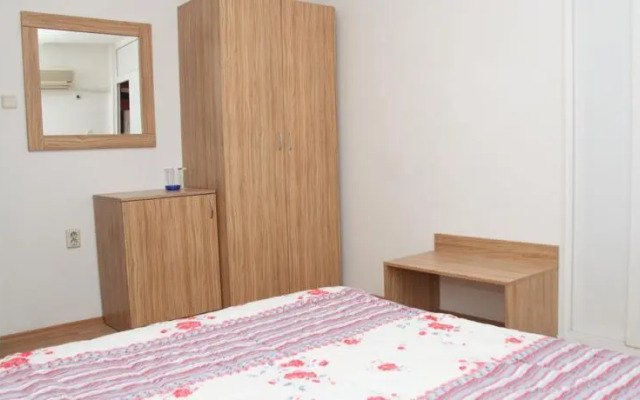 Burgas Rooms and Studios