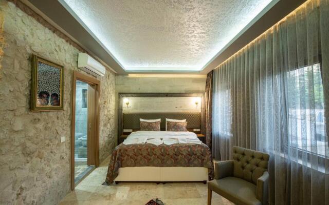 Ahiyan Hotel