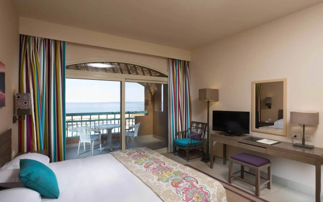 Byoum Lakeside Hotel